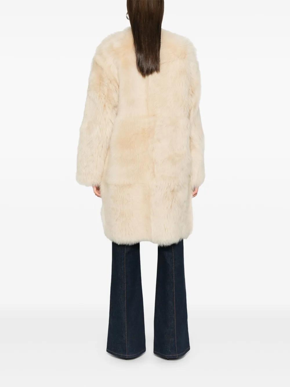 【Zimmermann】ILLUSTRATION SHEARLING COAT ファー コート Zimmermann Illustration Shearling Jacket in Cream | FWRD