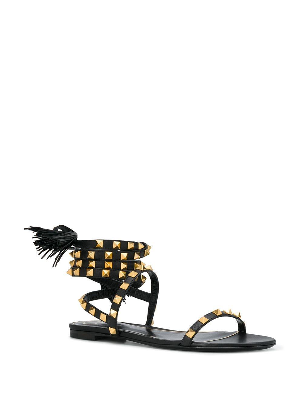 valentino rockstud flair