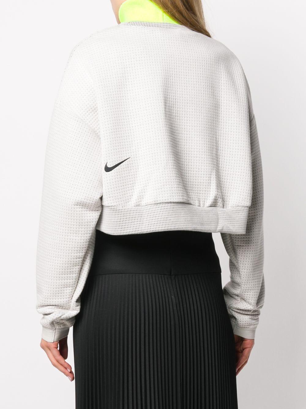 white nike cropped jumper