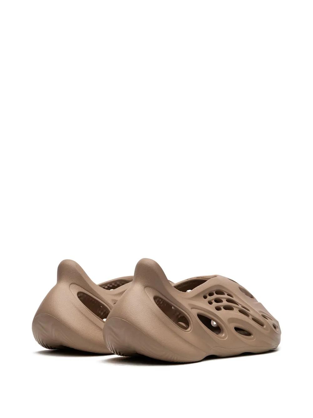 adidas gazelle silver green womens adidas Yeezy Foam RNNR Sand  LacedUp