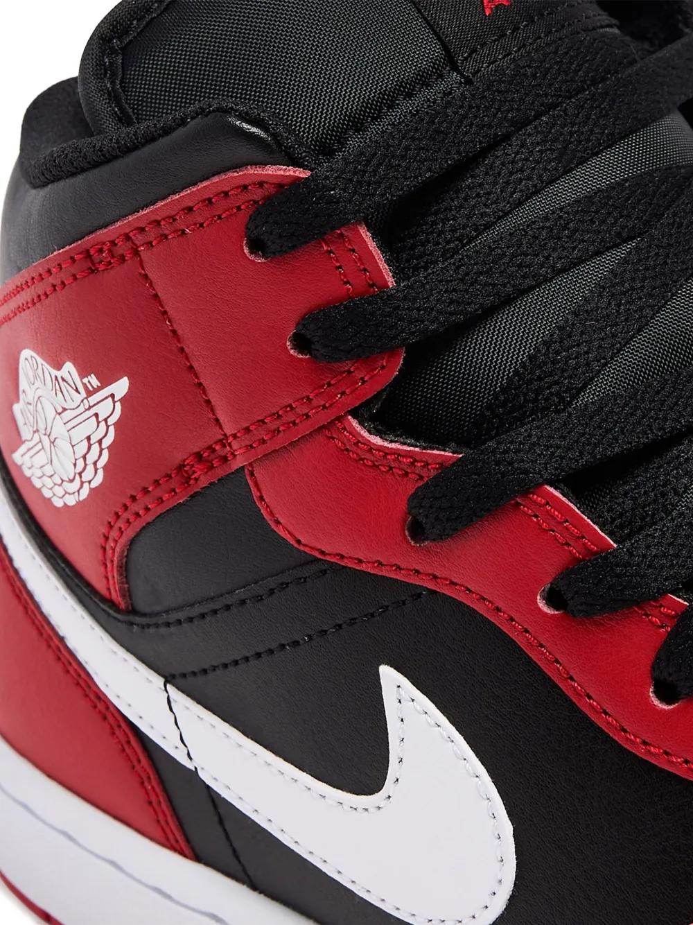 Nike Air Jordan 1 Retro High Sneakers in Red for Men | Lyst UK