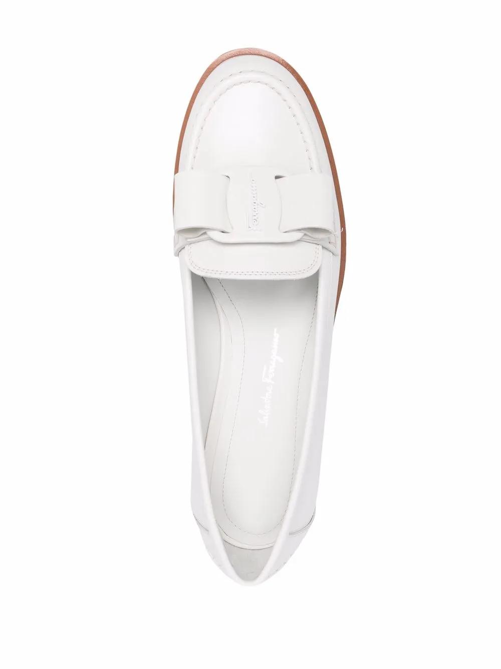 Salvatore Ferragamo VIVA ホワイト 6.5サイズ Ferragamo Viva loafers for Women - White in UAE | Level Shoes