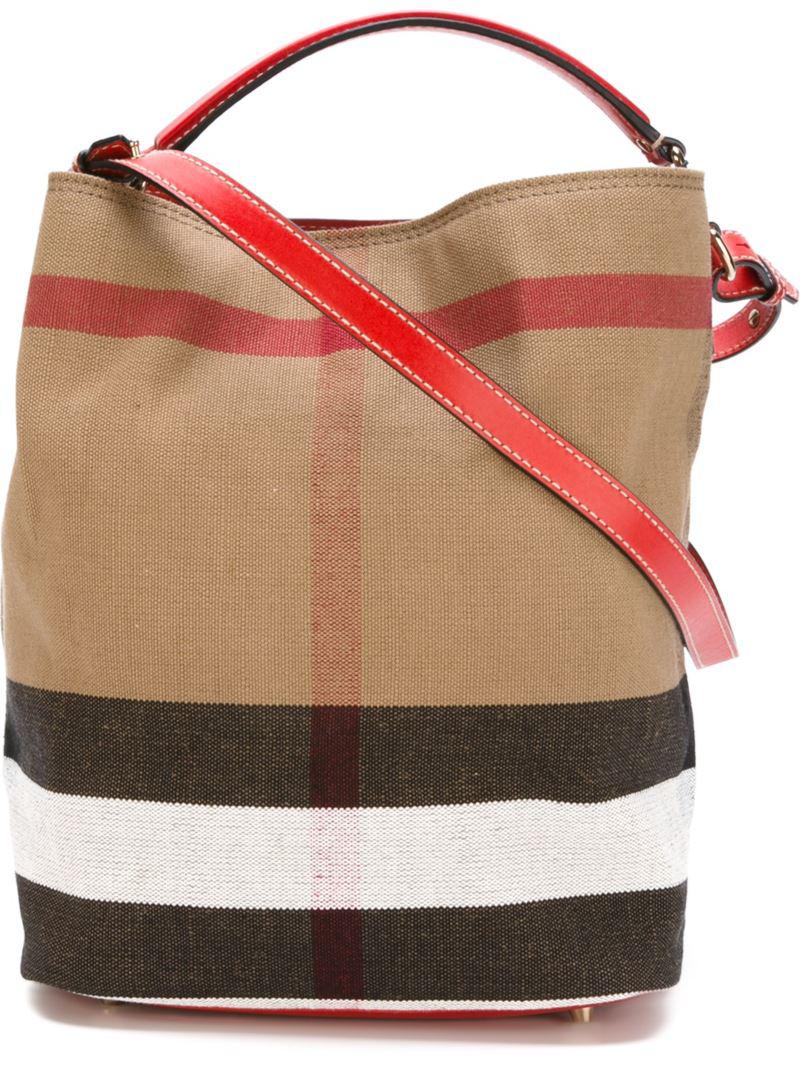 Burberry Large Ashby Cotton, Jute and Leather Shoulder Bag in Red | Lyst
