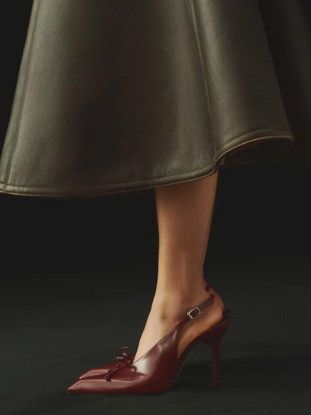 シューズ・サンダルその他 JACQUEMUS Woman High heel shoes Black 241FO0763073 990 JACQUEMUS: Black Les Classiques 'The high Cubisto slingbacks
