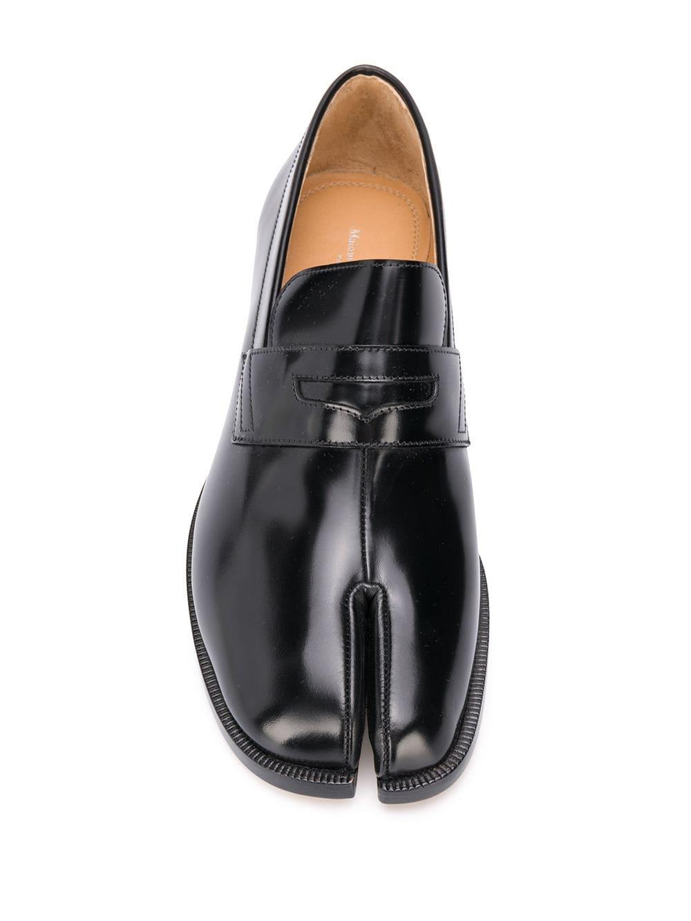 Maison Margiela Tabi Toe Loafers in Black for Men - Lyst