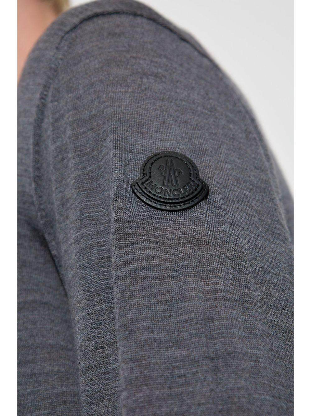 Moncler メンズ グレー ロゴ セーター セーター & ニット Moncler メンズ グレー ロゴ セーター セーター & ニット