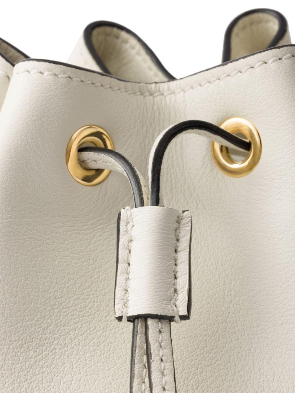 PRADA バケットバッグ ホワイト Prada バックル バケットバッグ | ホワイト | FARFETCH JP