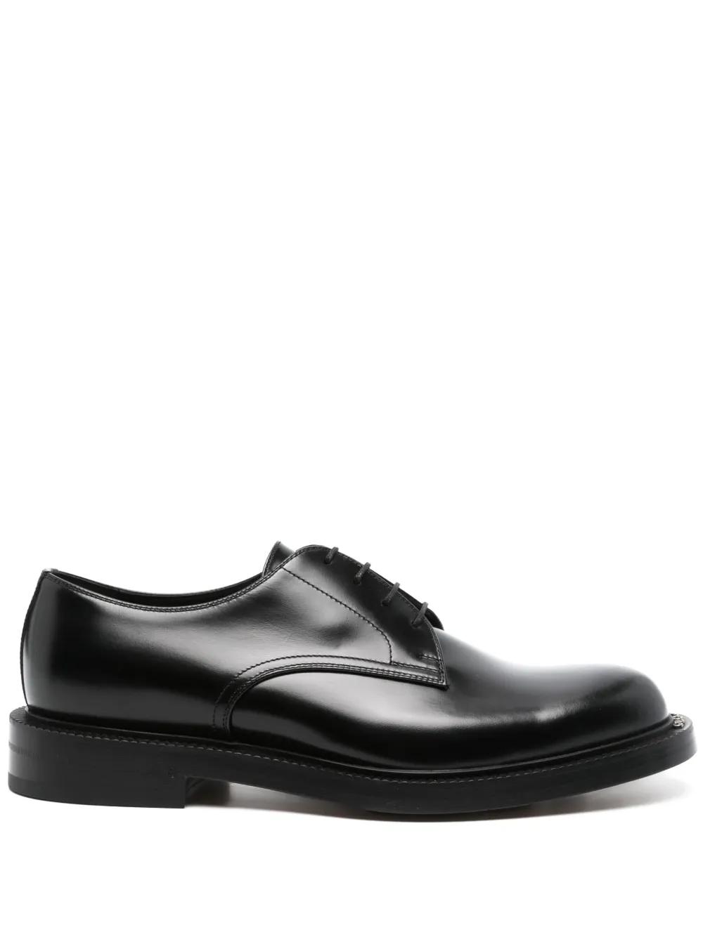 gucci-black-Logo-Lettering-