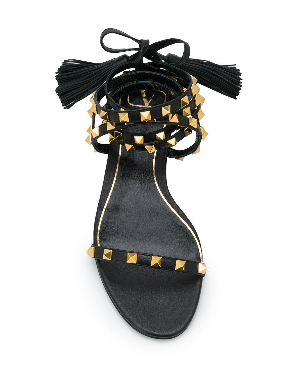 valentino rockstud flair
