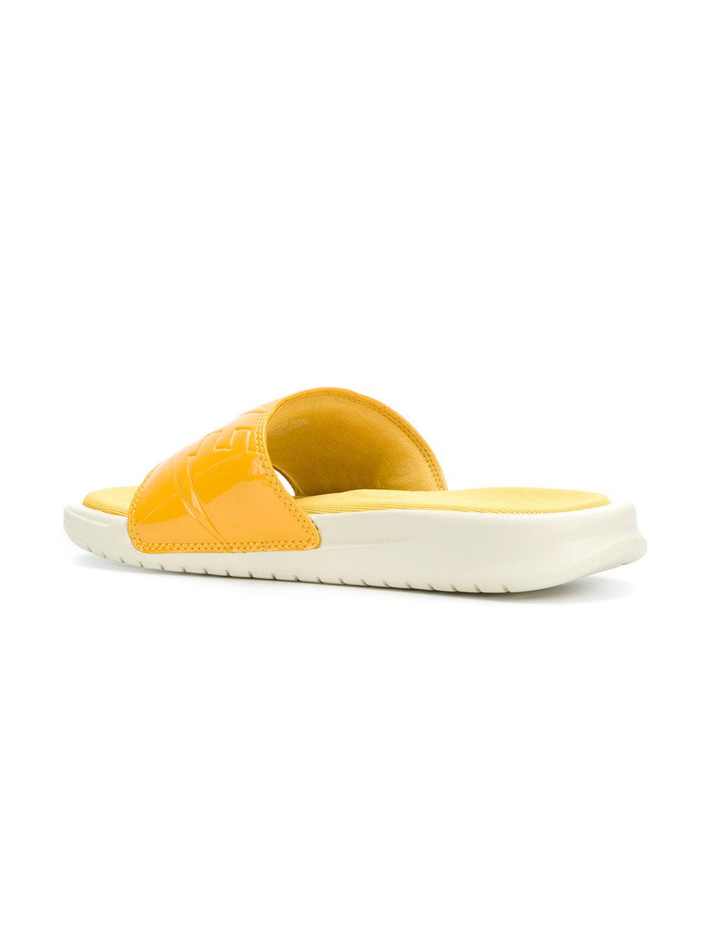 nike benassi ultra lux
