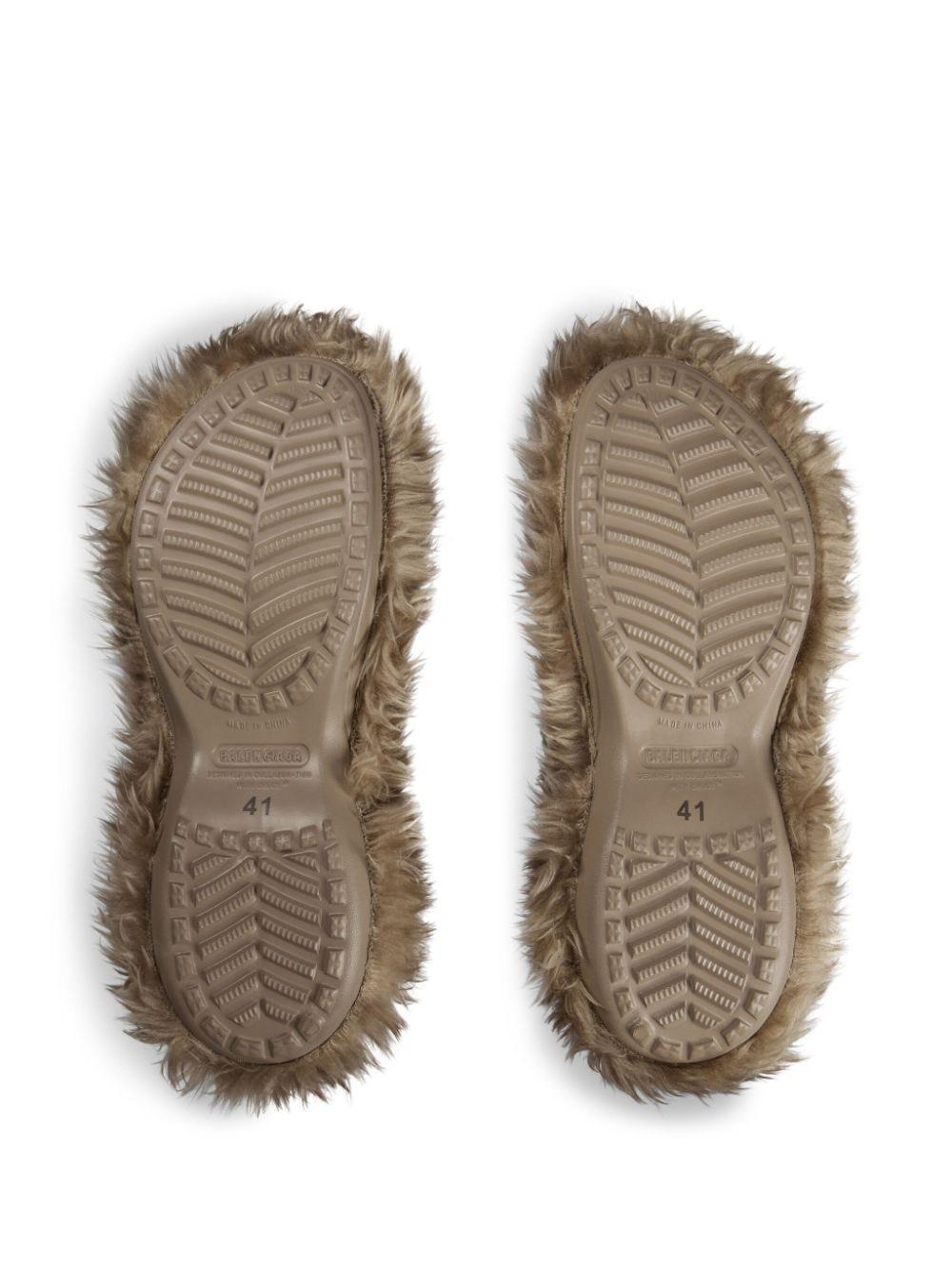 BALENCIAGA (バレンシアガ) Crocs Faux Fur Mules highsnobietysneakers: @balenciaga joins forces with @crocs for a