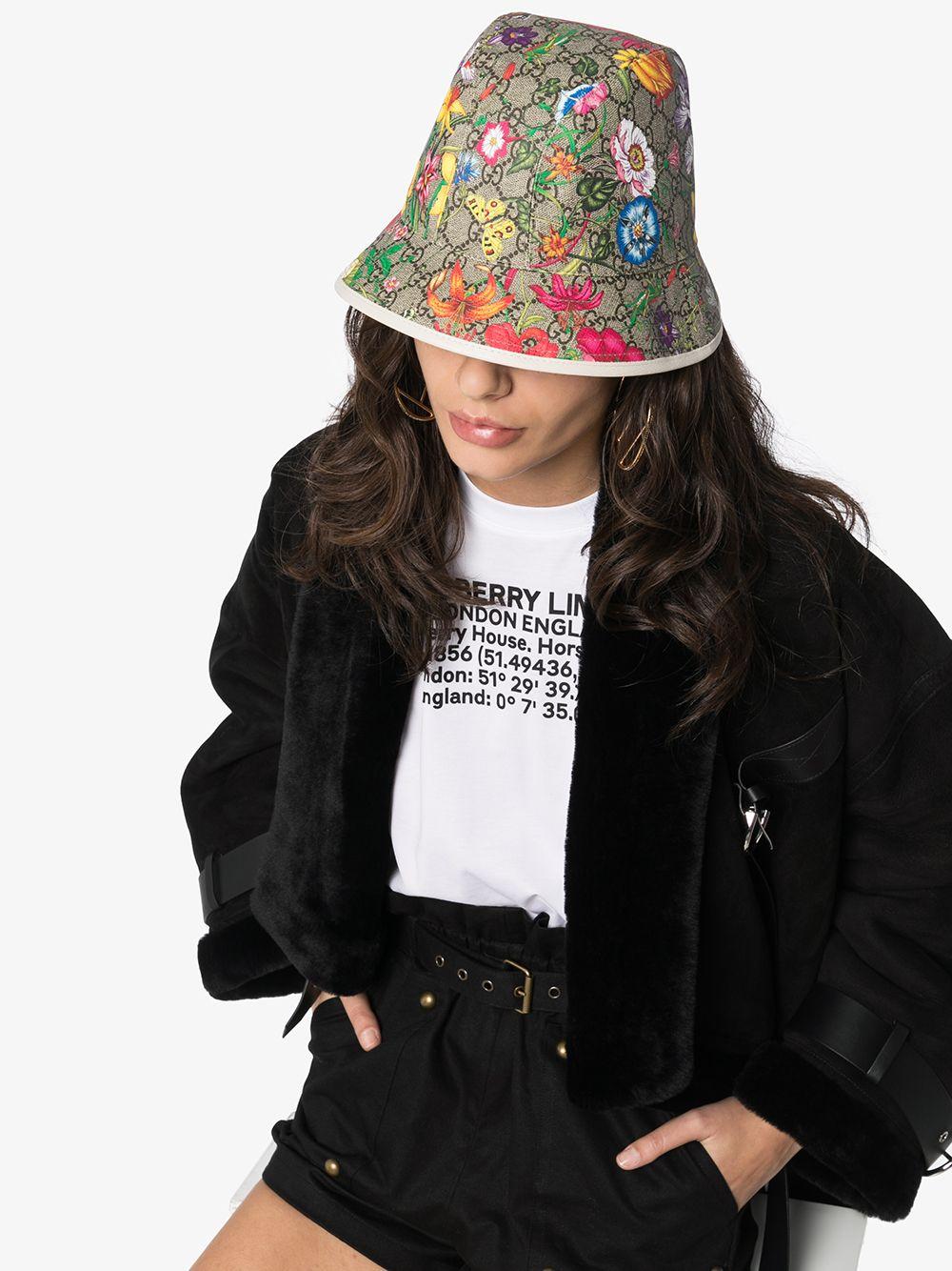 Bob imprimé Flora GG Supreme Gucci | Lyst