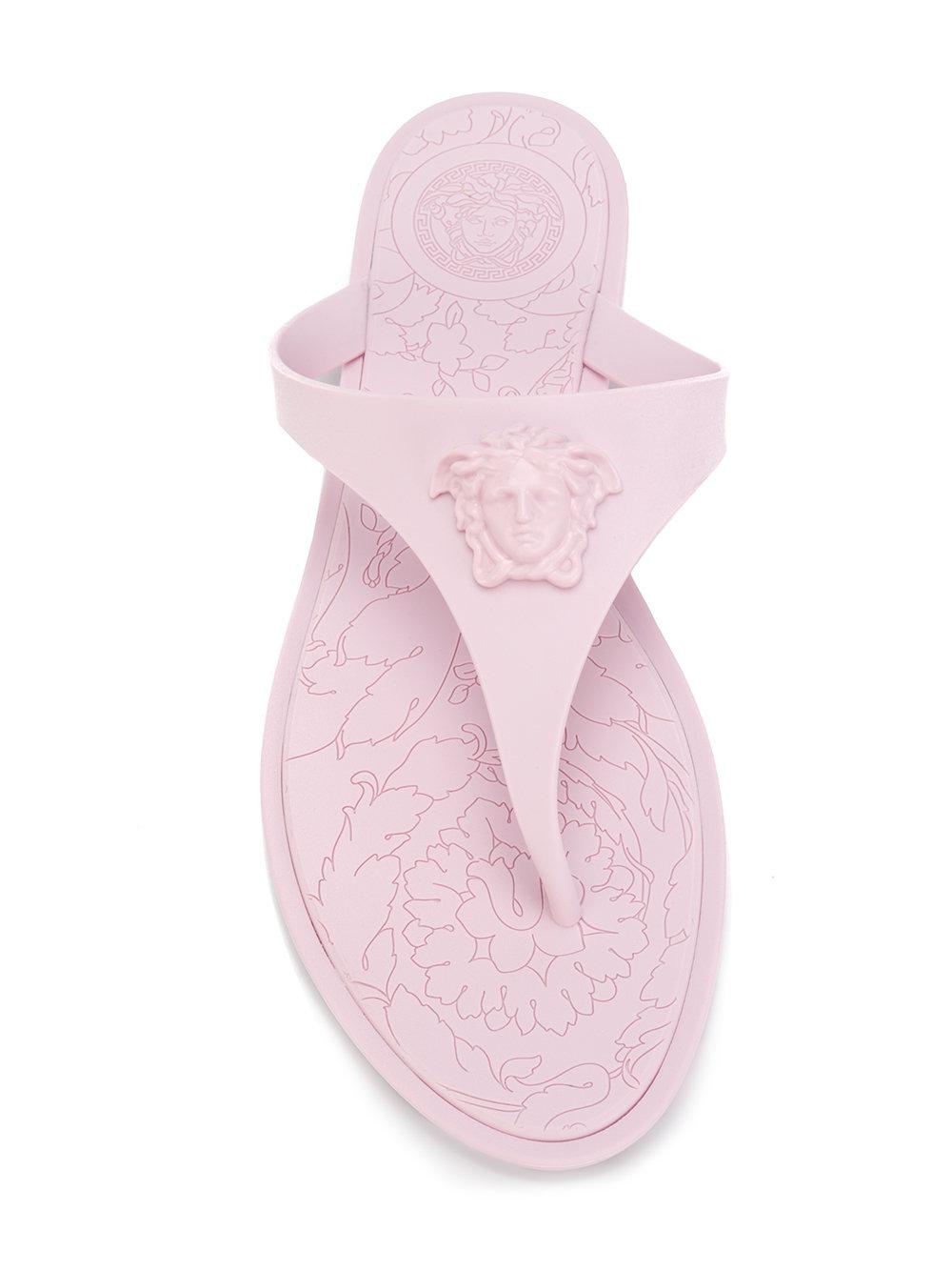 Versace Medusa Palazzo Thong Sandals in Pink | Lyst