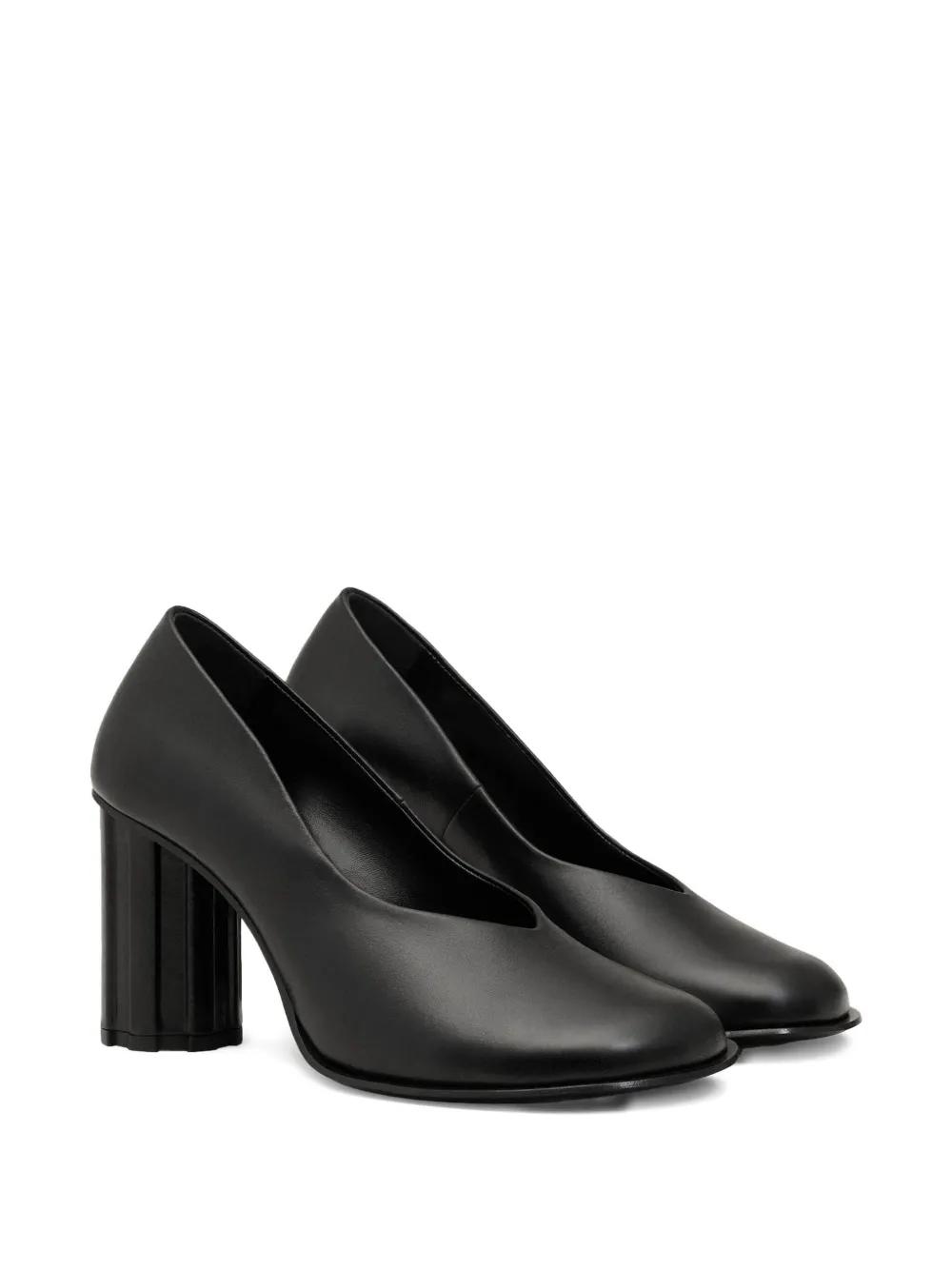 サンダル・ミュール AMI PARIS Court shoes - AMI Paris - Leather - Black AMI Paris Shoes