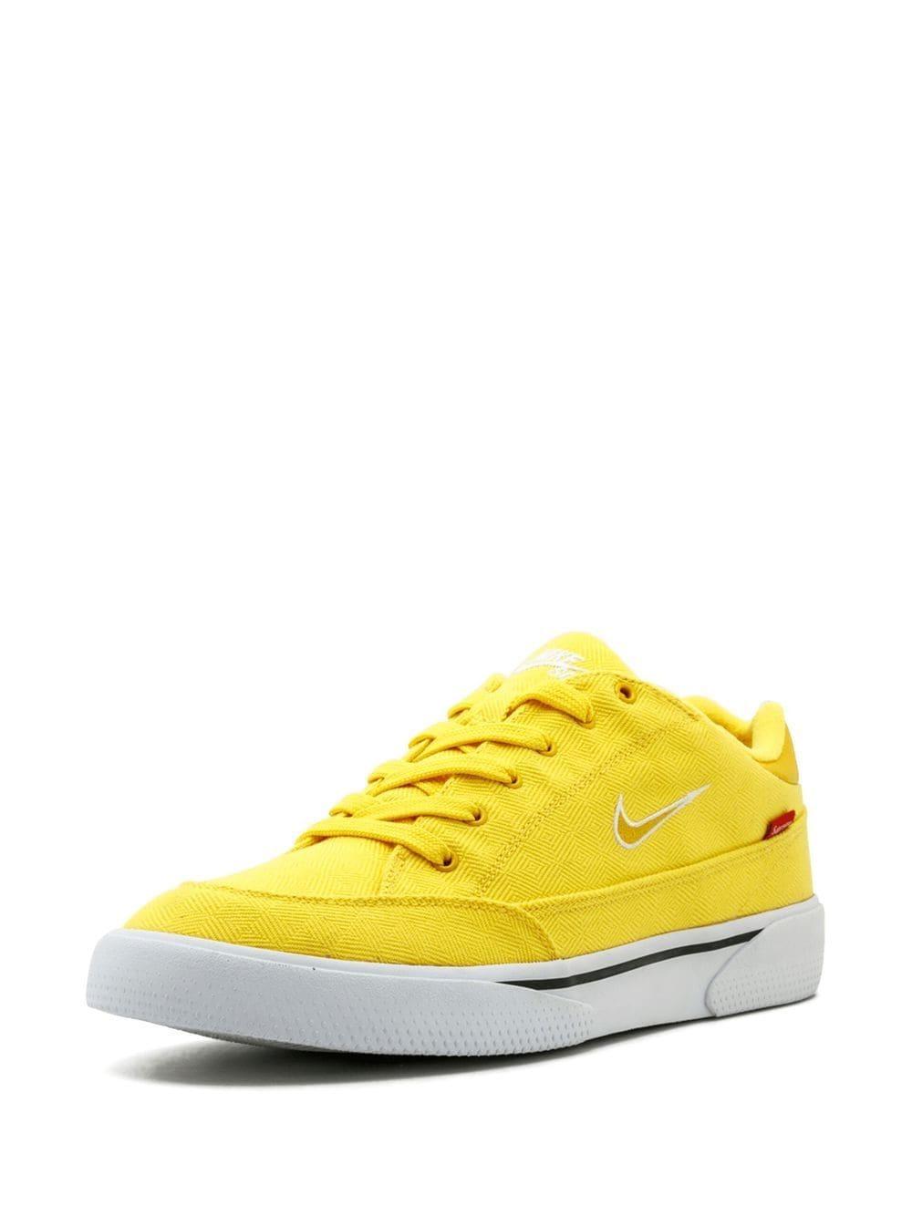 Nike X Supreme Sb Gts Sneakers in Yellow for Men | Lyst