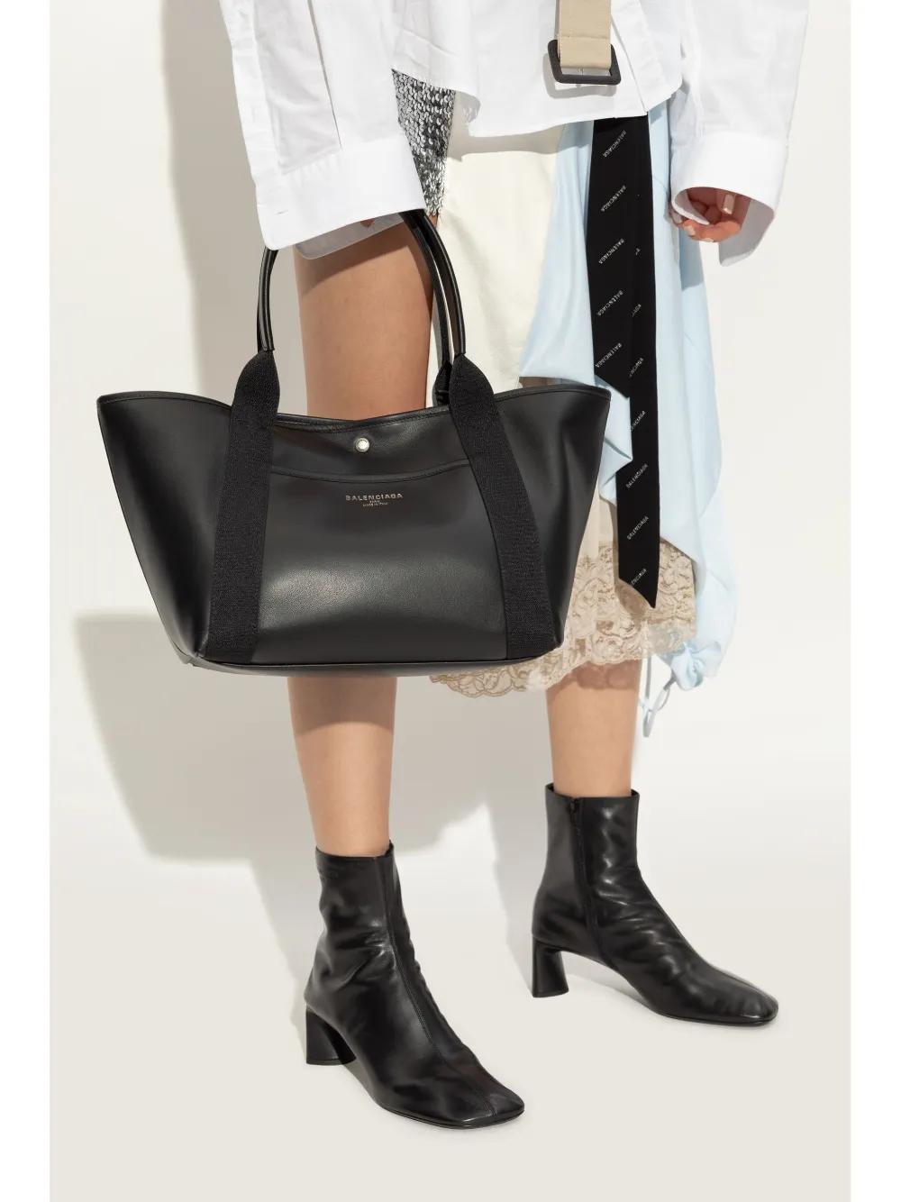 トートバッグ BALENCIAGA BLACK CANVAS MEDIUM BIARRITZ SHOPPING BAG Women's Biarritz Tote Bag Medium in Natural/black