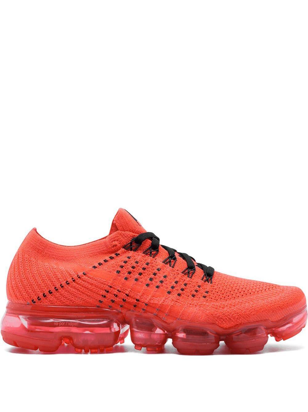 nike air vapormax flyknit 3 grey track red