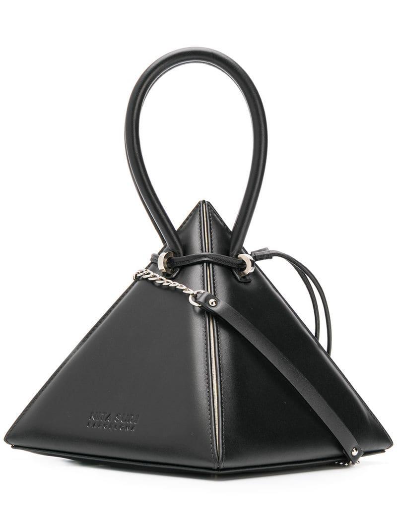 lunch box with water bottle and bolsa