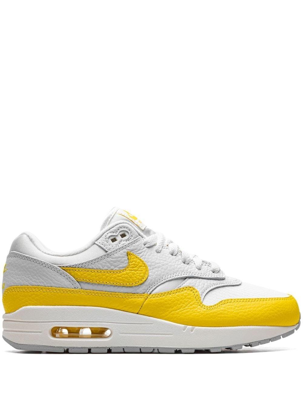Nike Air Max 1 Shoes in White | Lyst