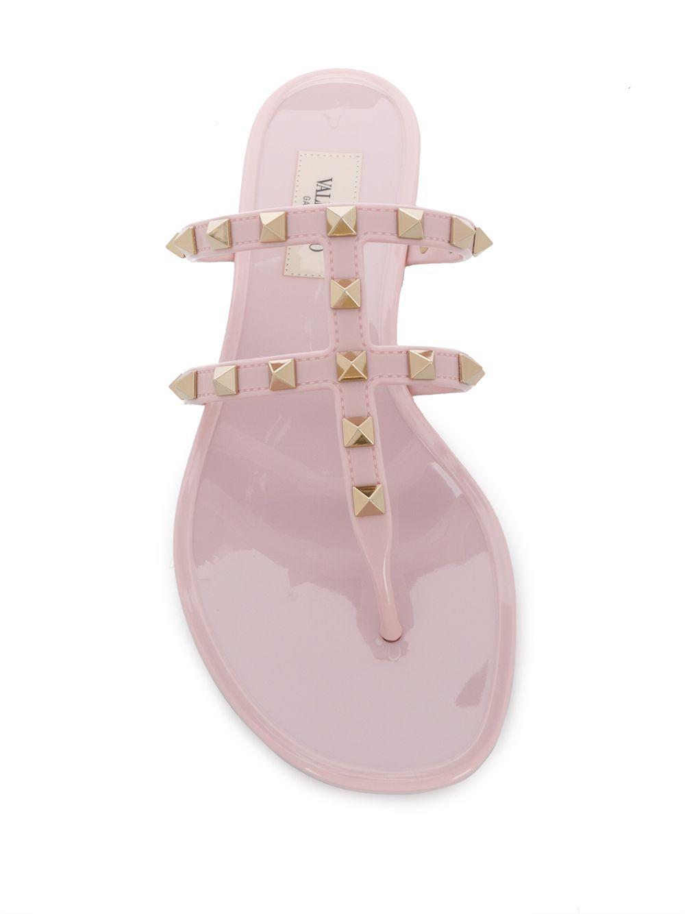 Valentino Garavani Rubber Rockstud Flip Flops in Pink - Save 6% - Lyst