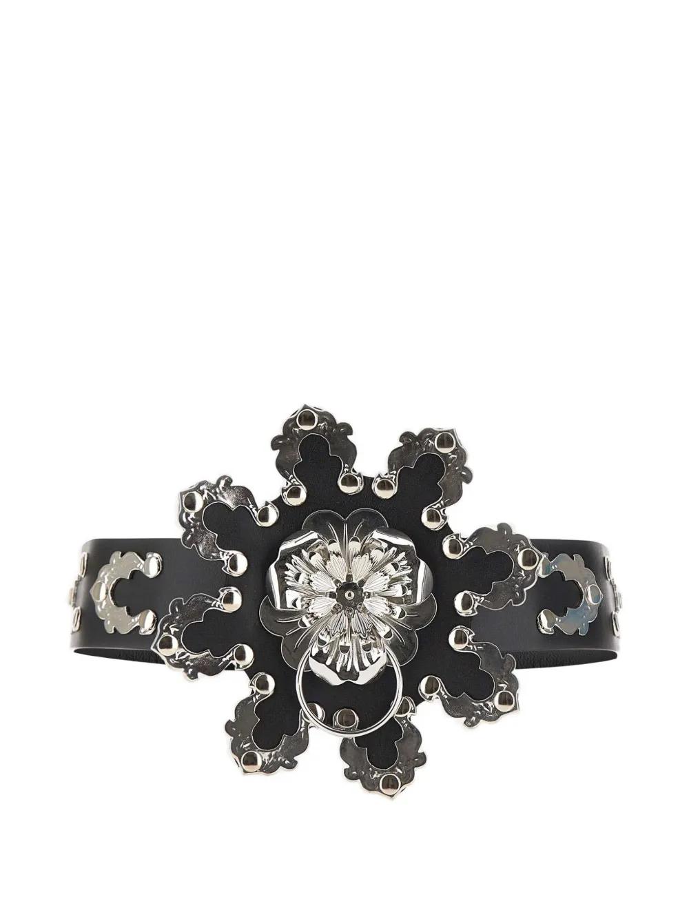 【Blumarine】ローズ embellishedベルト Roses embellished belt in silver - Blumarine | Mytheresa