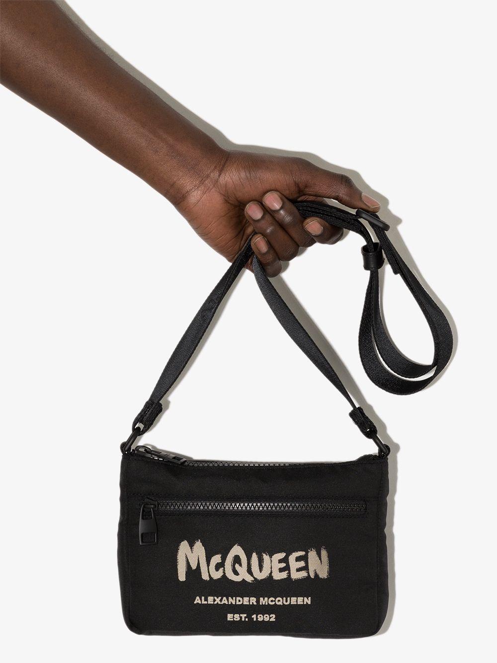 Mens Bags Messenger bags Alexander McQueen Leather The Curve Bucket Bag in Black for Men Save 37% 