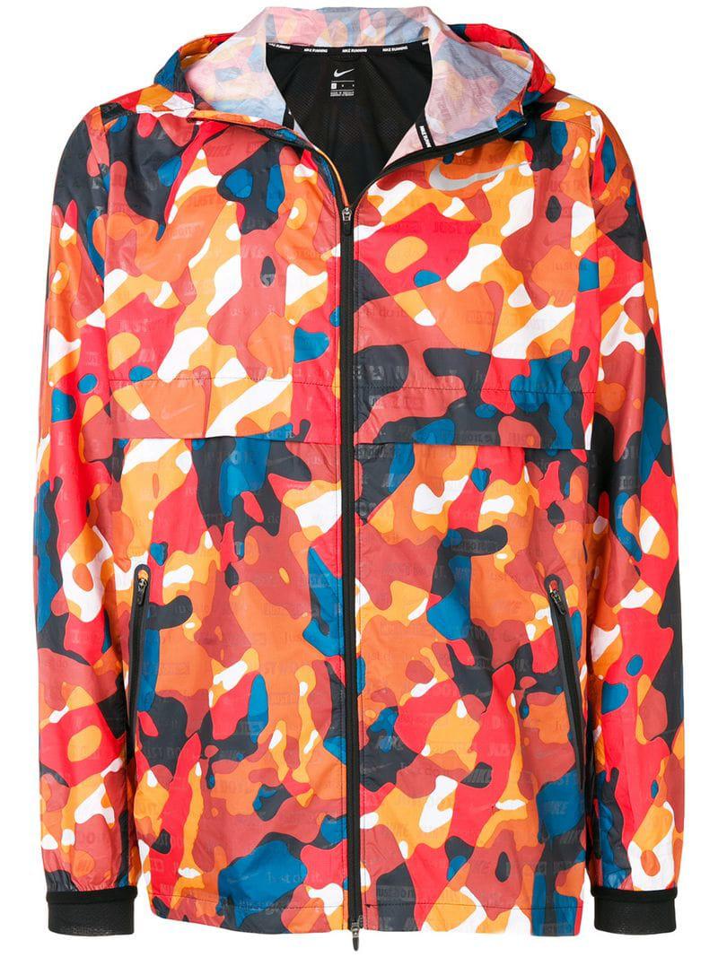 Nike Shield Ghost Flash Running Jacket in Red for