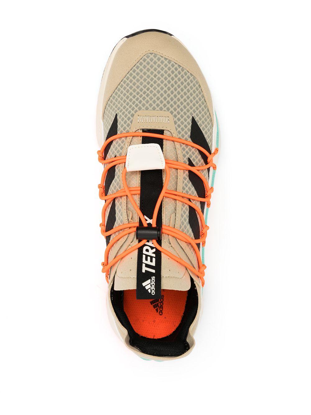 zapatillas terrex voyager 21
