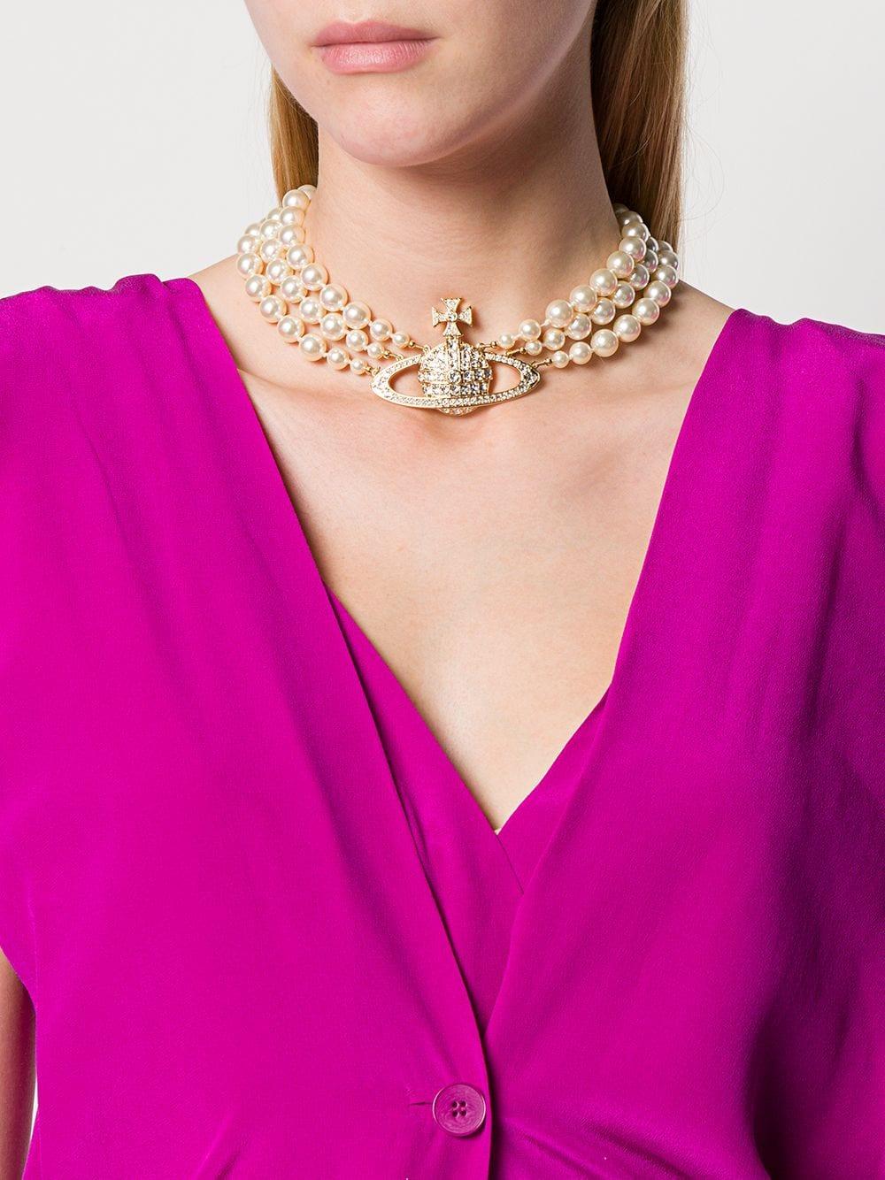 Vivienne Westwood Logo Plaque Necklace in White - Lyst