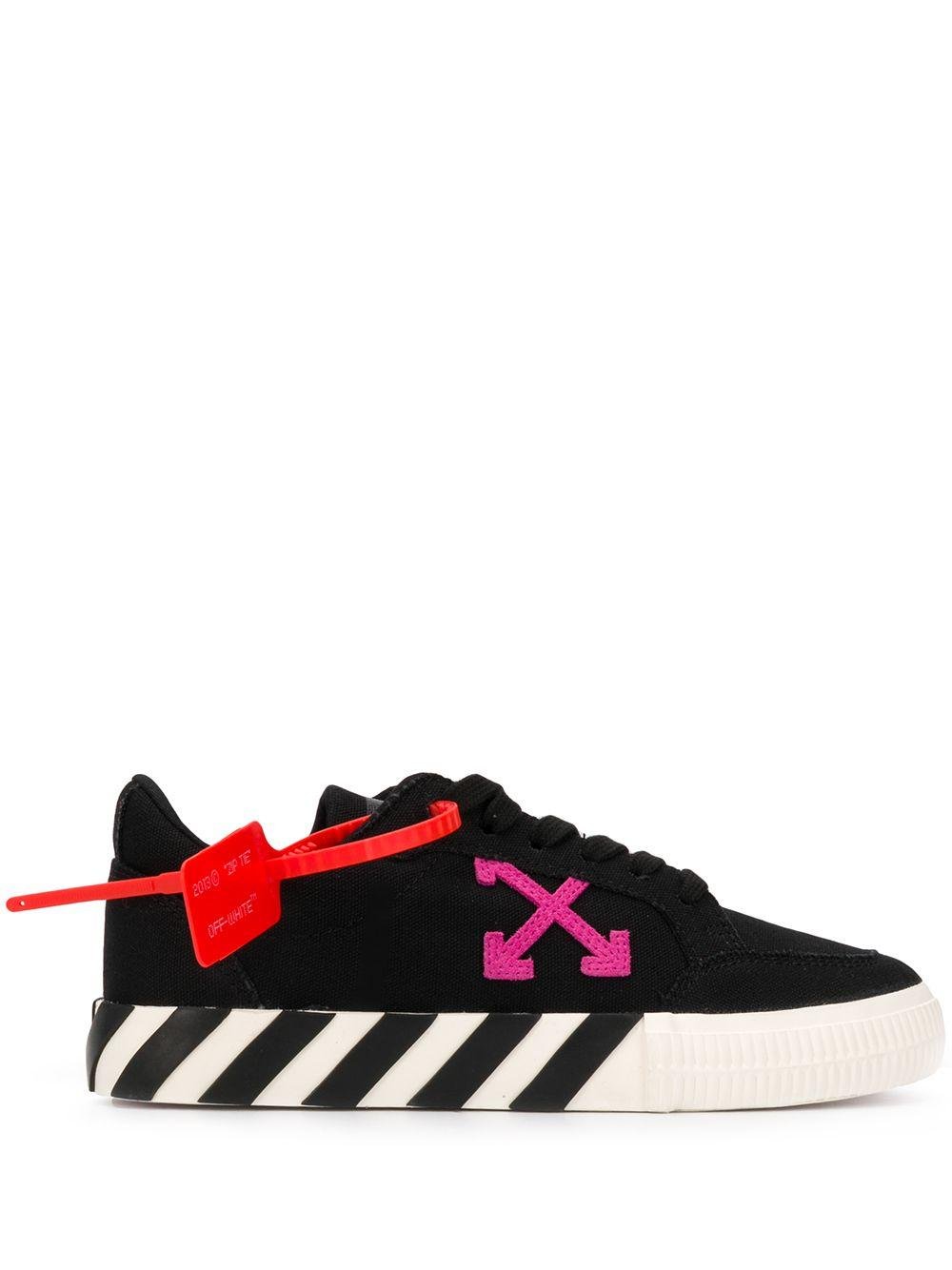 Off-White c/o Virgil Abloh Low Vulcanized Lace-up Sneakers in Black