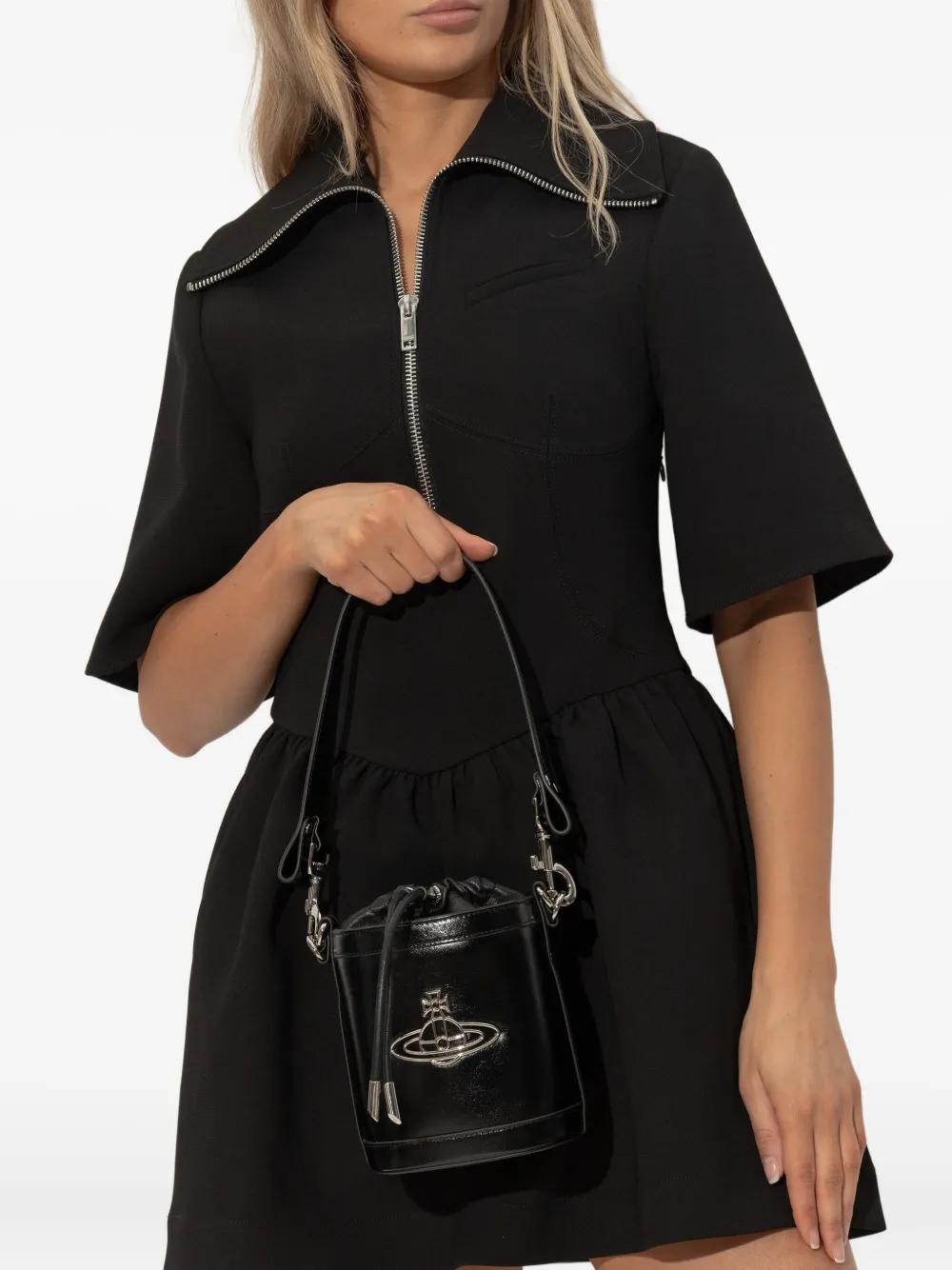 トートバッグ Vivienne Westwood Vivienne Westwood Women's Shiny Bucket Bag Vivienne Westwood Bucket bags and bucket purses for Women