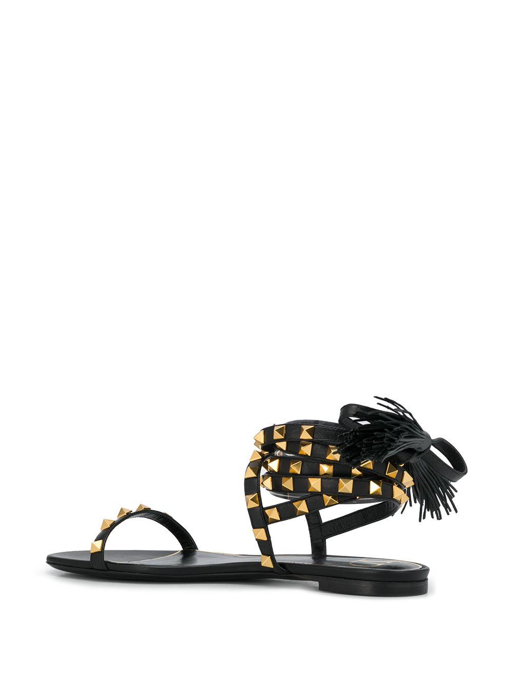 valentino rockstud flair