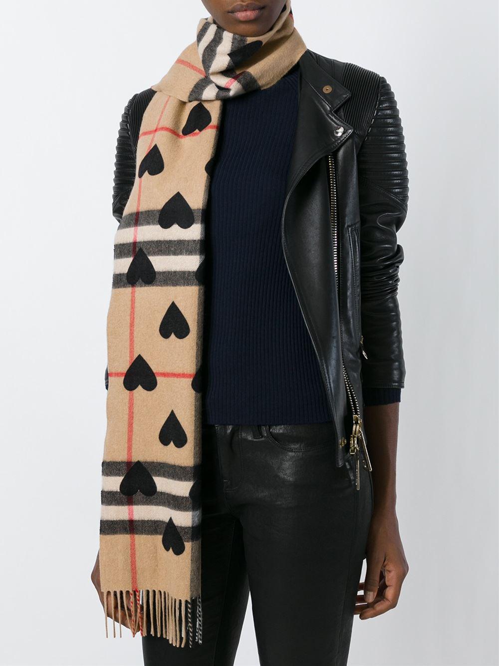 Burberry Heart Print Scarf in Black Lyst