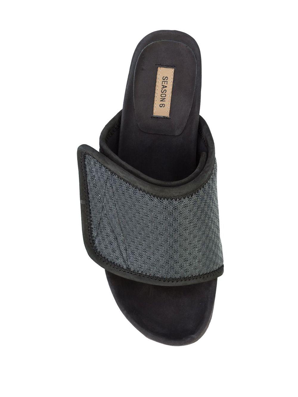 Yeezy ' Season 6' Sandalen in Grau - Lyst