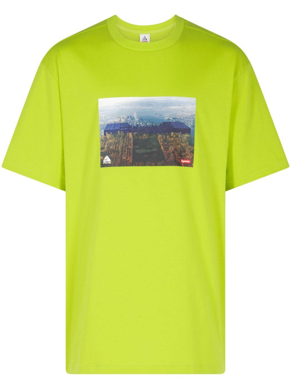 Nike x supreme tee hotsell