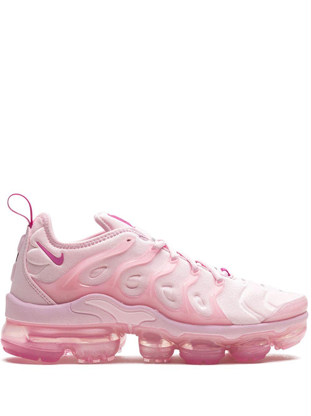 Nike flyknit vapormax pink hot sale