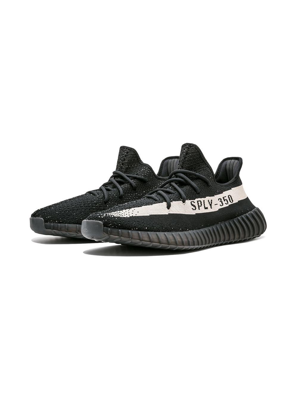 yeezy boost 350 v2 oreo