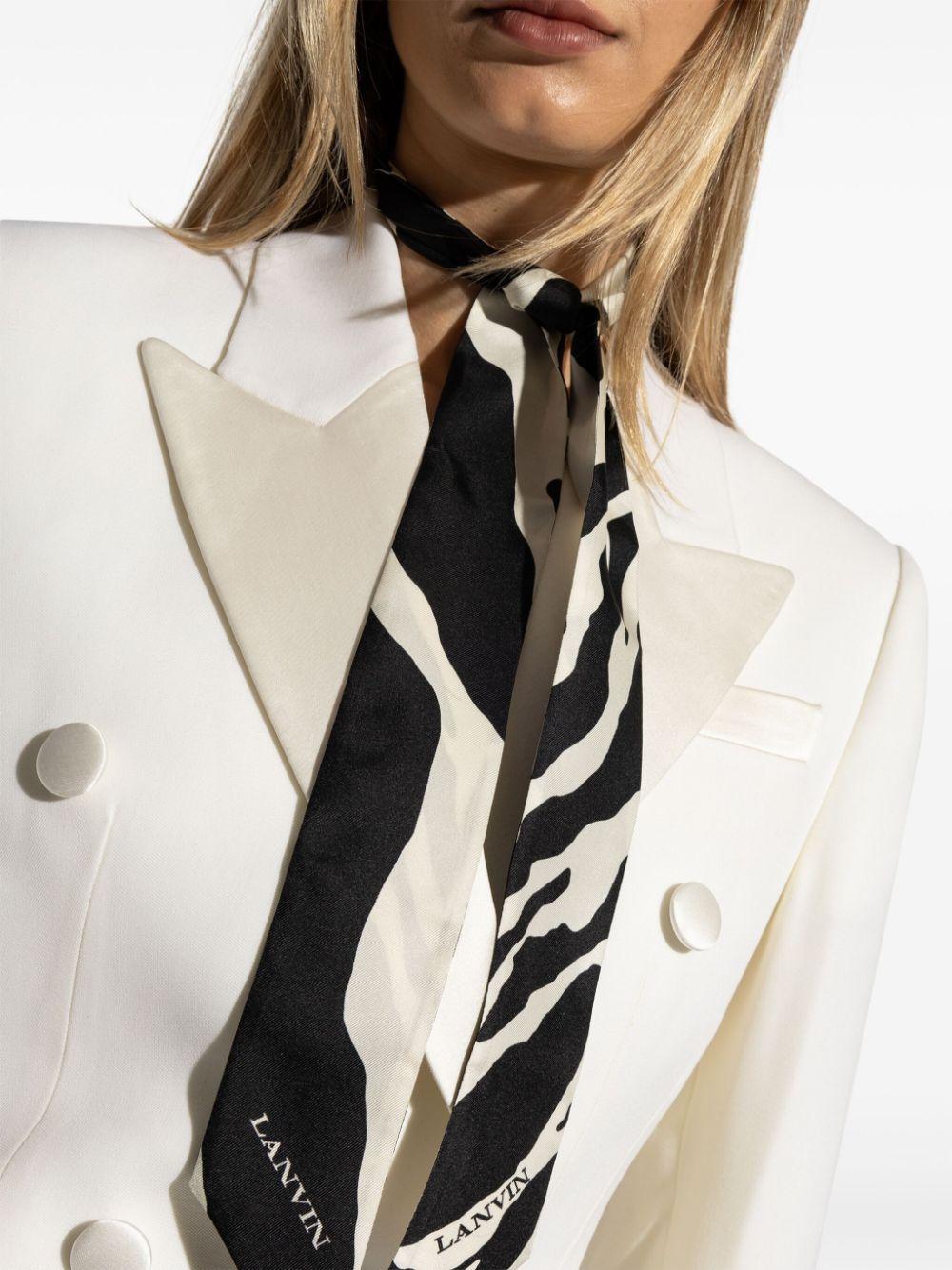 Lanvin ゼブラプリント シルクツイリースカーフ ホワイト | Lyst Lanvin ゼブラプリント シルクツイリースカーフ ホワイト | Lyst