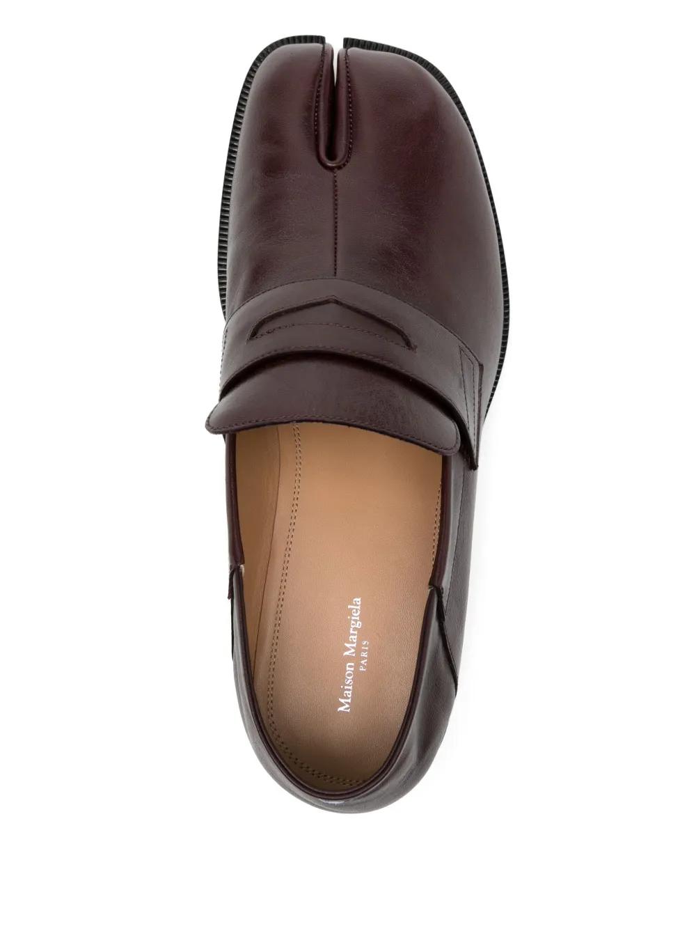 Maison Martin Margiela Brown Tabi Leather Penny Loafers Maison Margiela Tabi Loafers | Brown | FARFETCH main image 4