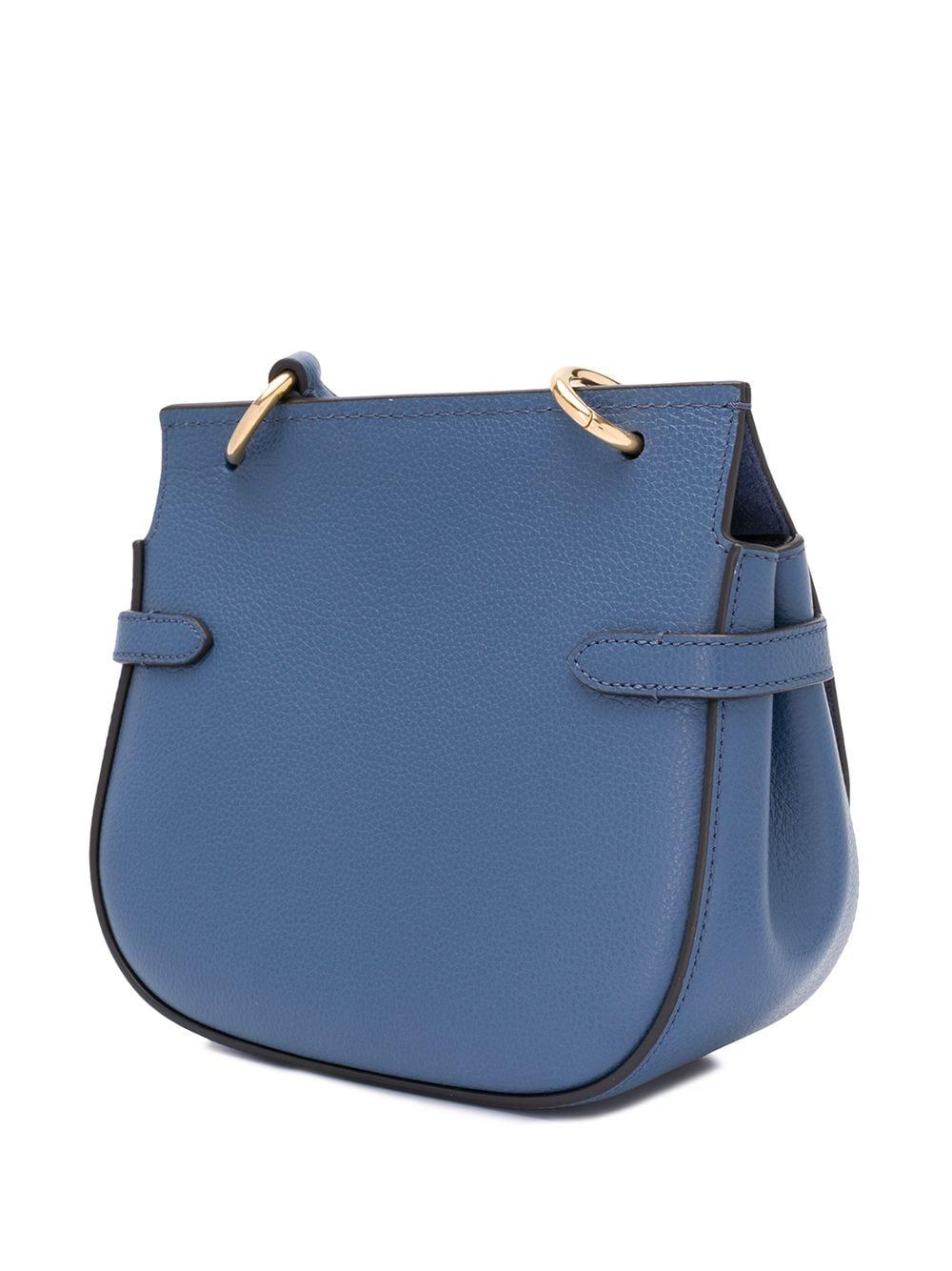 ten hiking essentials