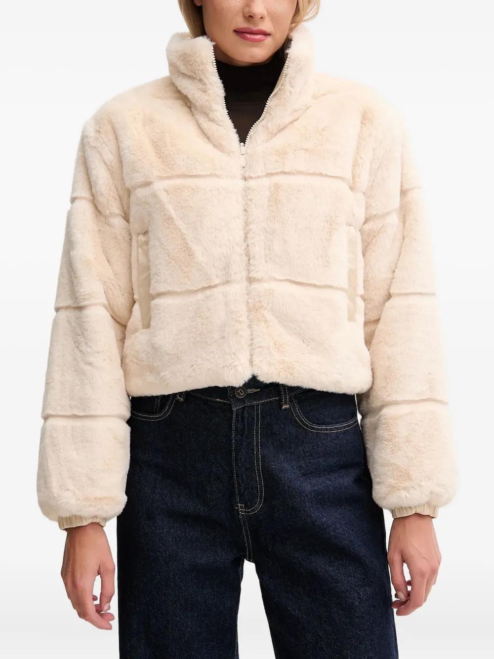 Save The Duck Jacke aus Faux Fur mit Reißverschluss in Weiß Lyst AT