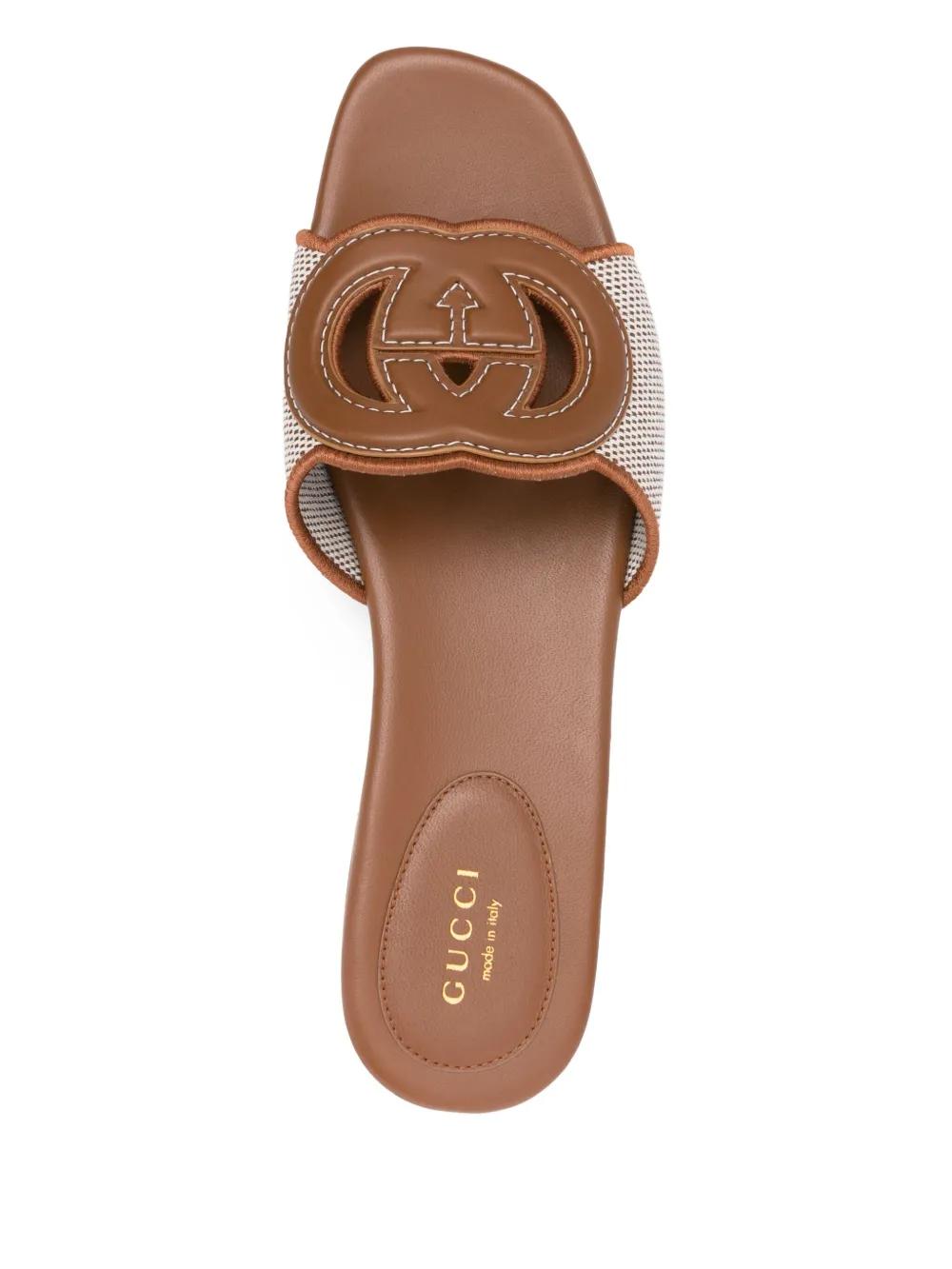 レディース Gucci フラットサンダル | Lyst
