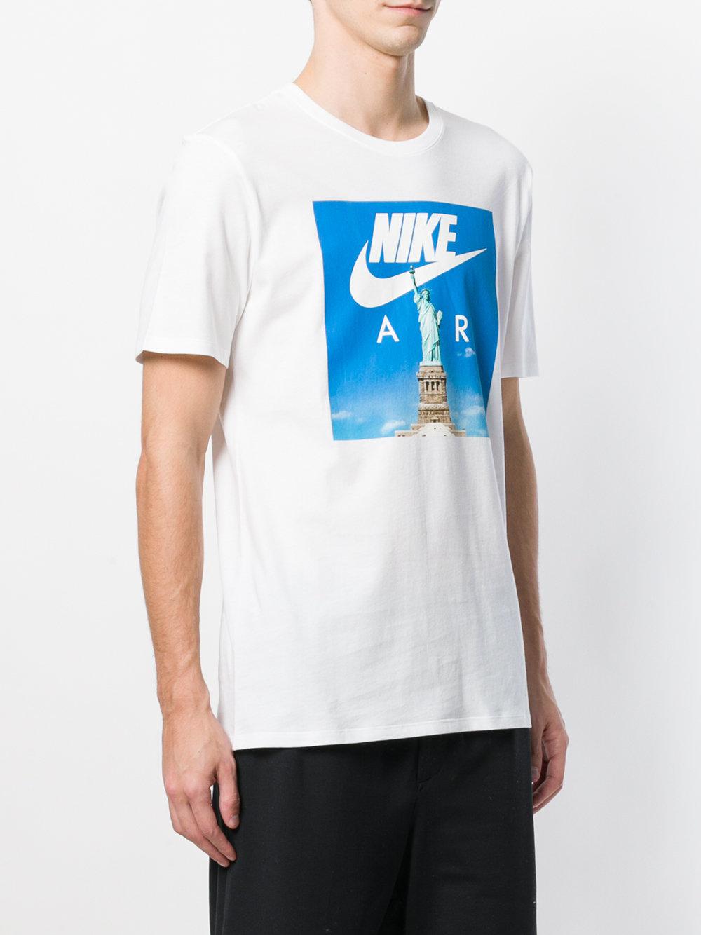 Mail Uitpakken team Nike Statue Of Liberty Print Sportswear T-shirt in White for Men | Lyst
