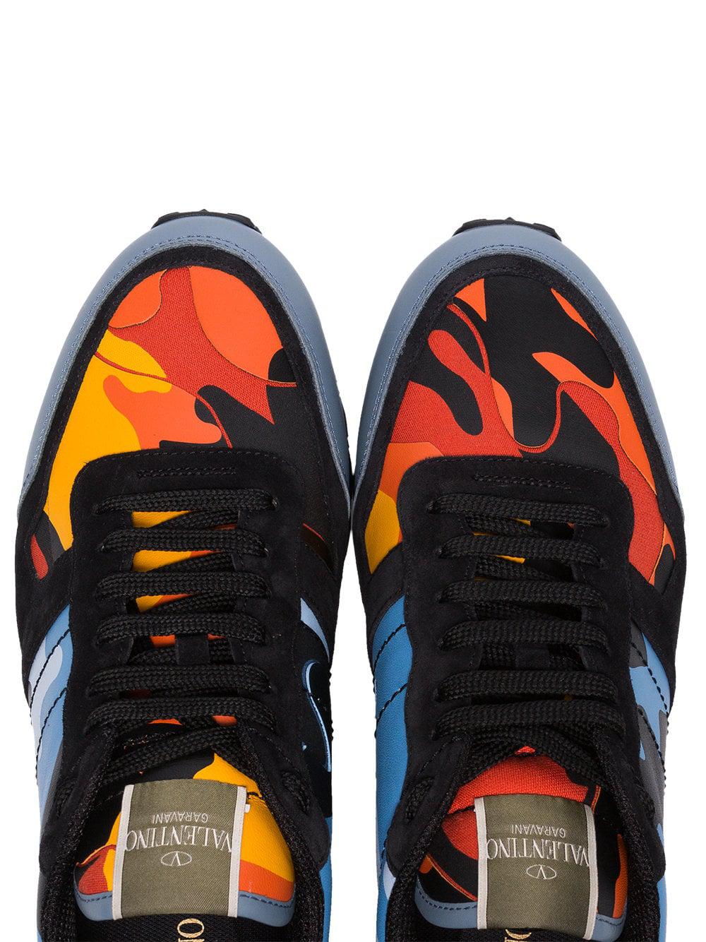 Føderale spil Reception Valentino Black, Blue And Orange Camouflage Rockrunner Leather Sneakers in  Yellow for Men - Lyst