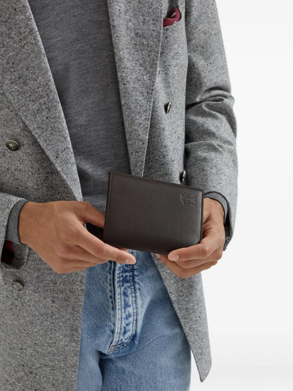 BRUNELLO CUCINELLI ブラックレザーバイフォールドウォレット Capretta wallet for Man in Black | Brunello Cucinelli
