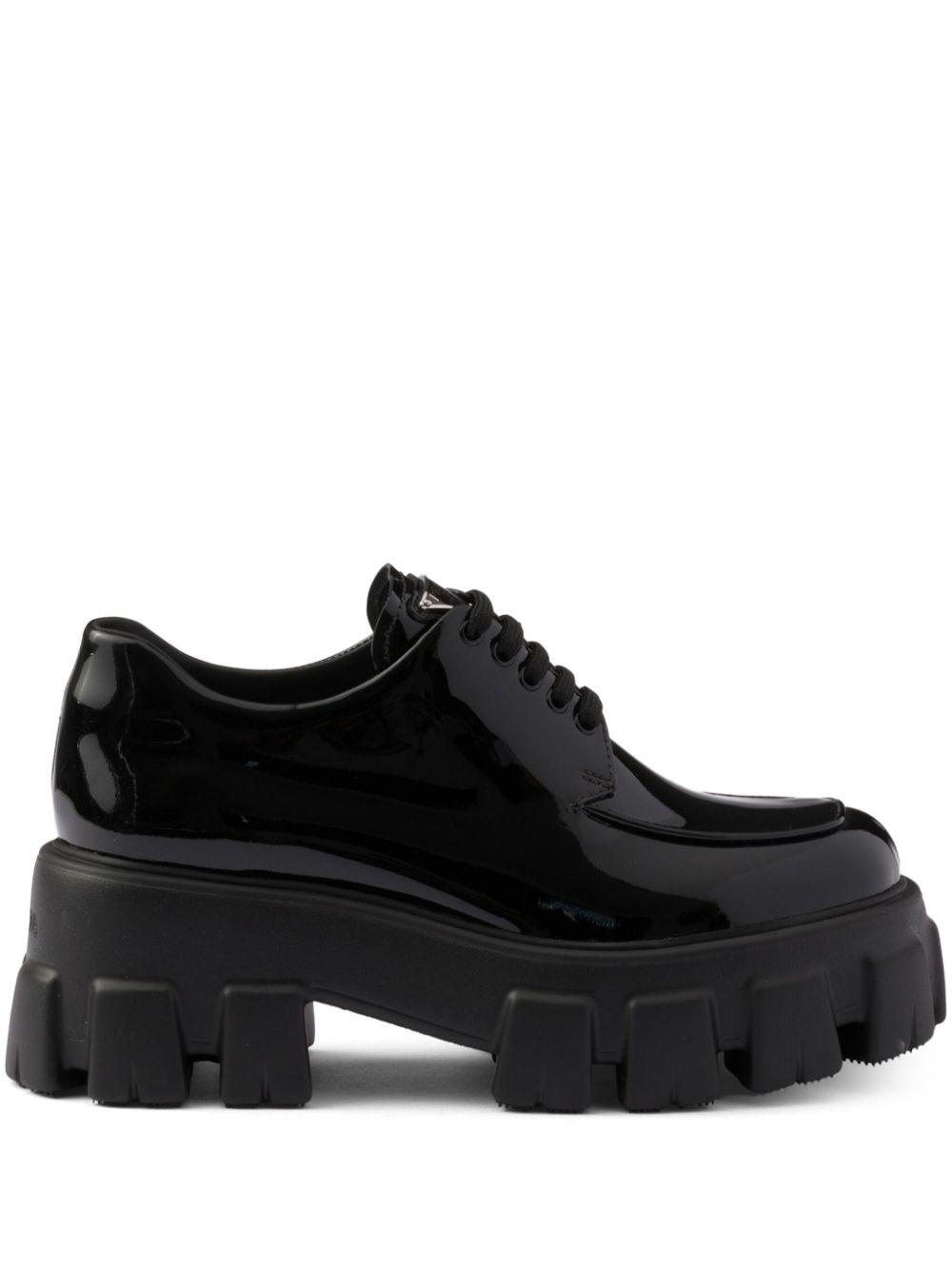 Prada stringate outlet