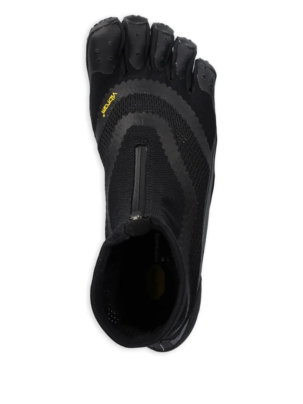 Suicoke Fivefingers Humamphibian Zip-Front Sneakers in Black for