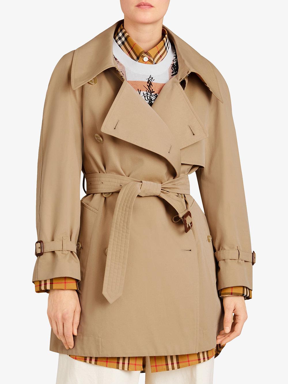 burberry exaggerated collar