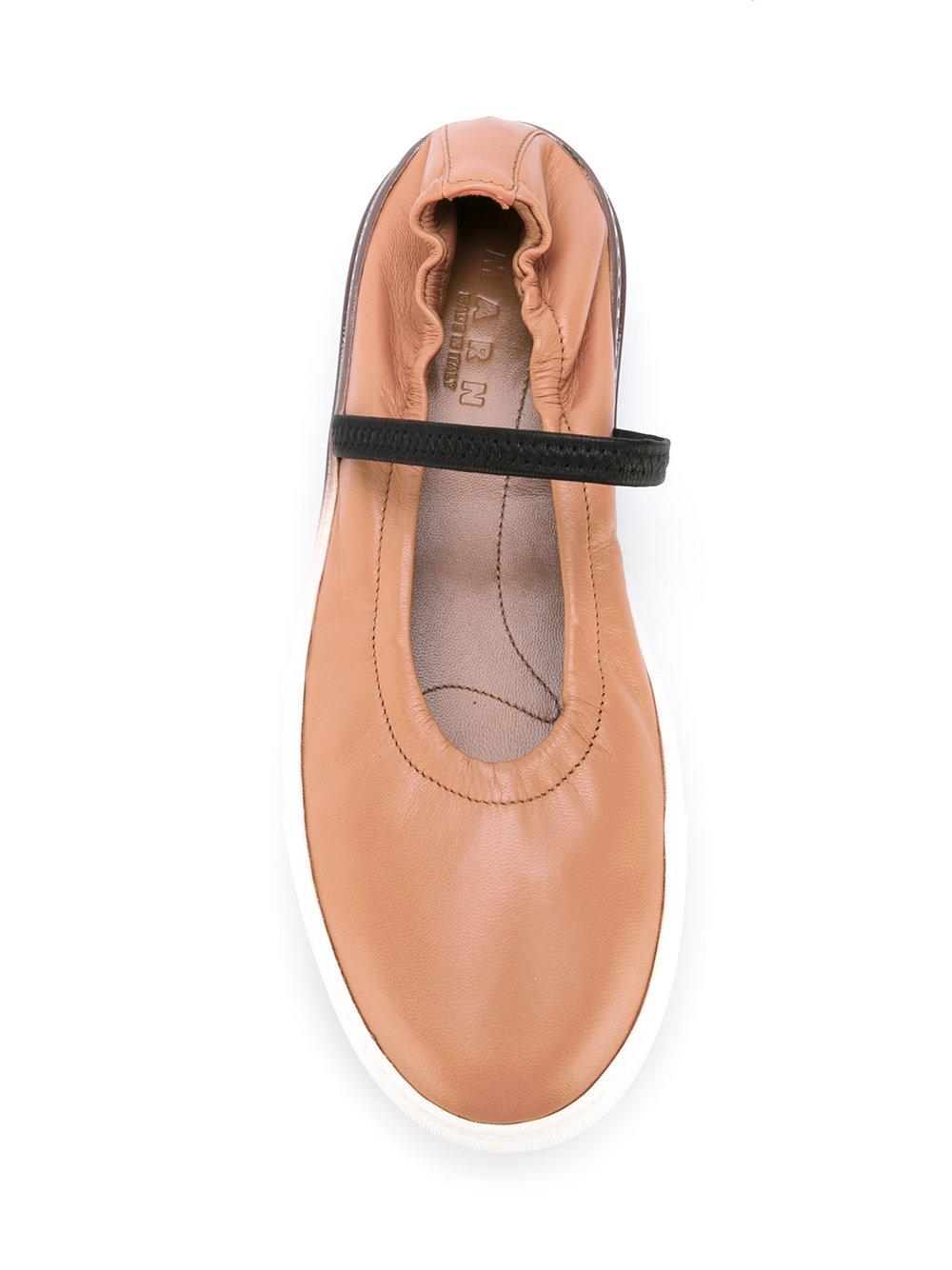 ballerina sneakers
