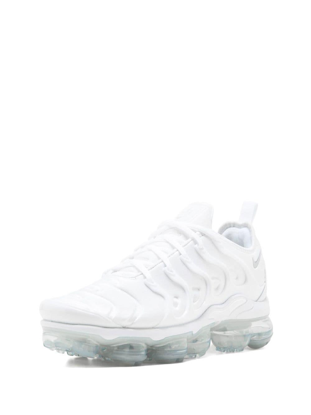 nike vapormax white plus